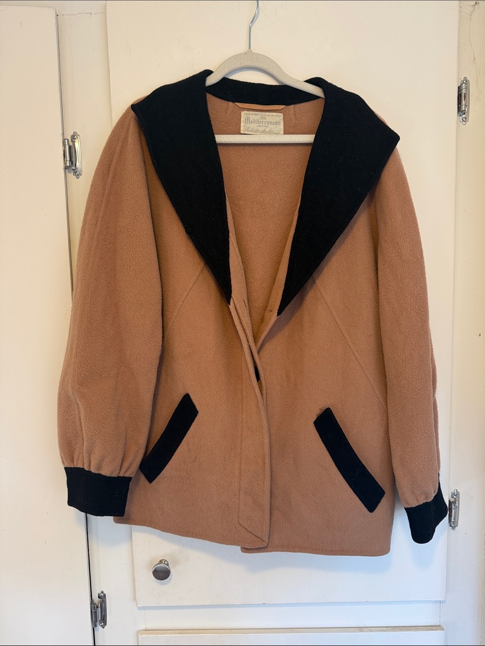 Vintage-Inspired Camel & Black Women's Coat with Contrast Trim